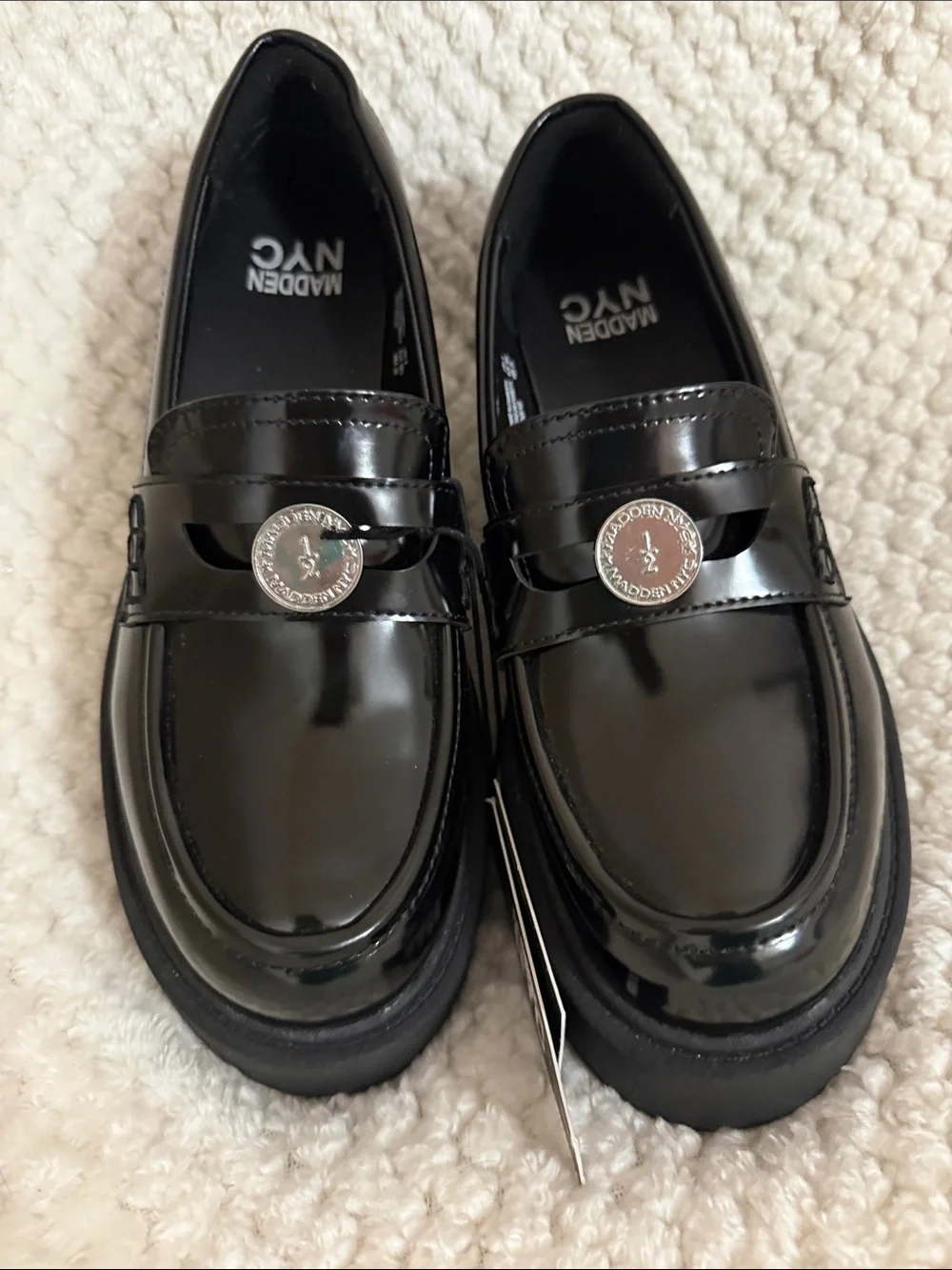 NWT Women’s 8 Madden New York City Lug Sole Coin Black Patent Loafer Cottagecore